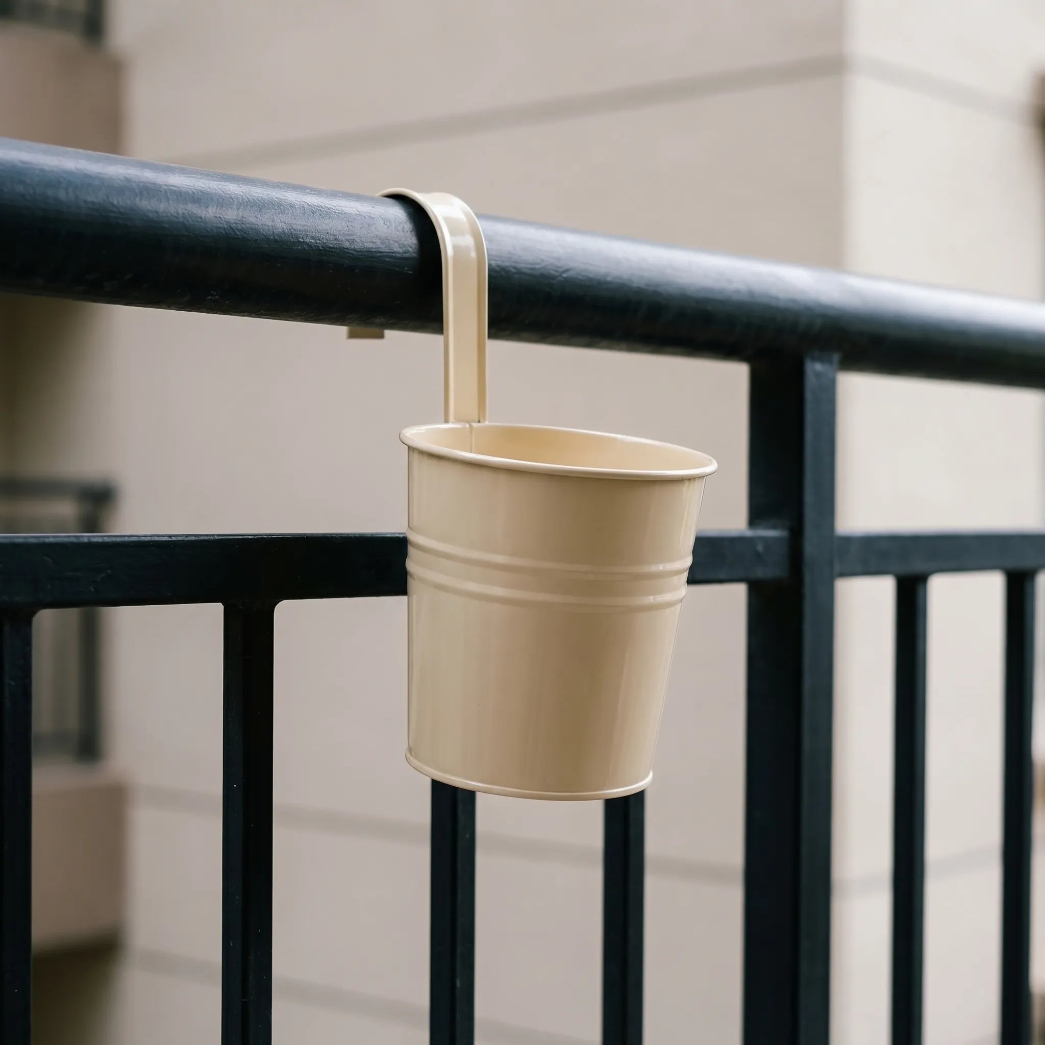 Nordspur | Floralink Sturdy Hanging Balcony Planter