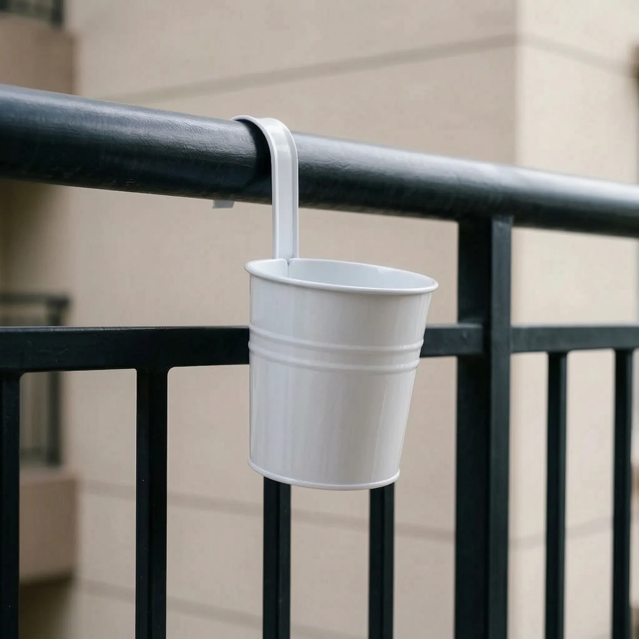 Nordspur | Floralink Sturdy Hanging Balcony Planter