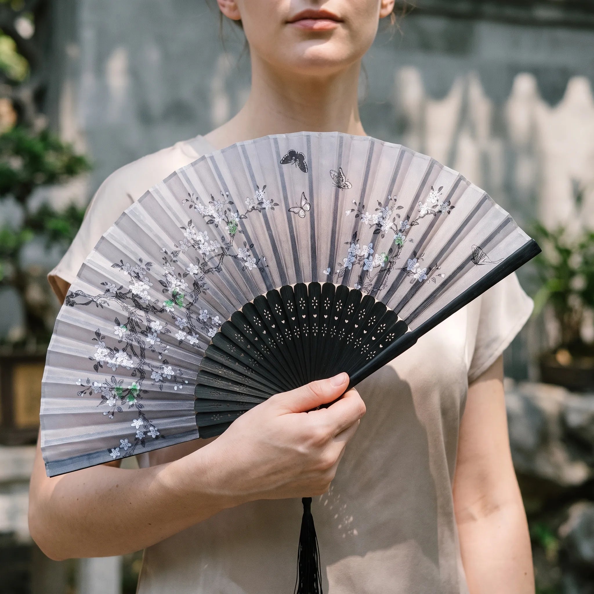 Nordspur | Florifold Vintage Style Hand Folding Fan