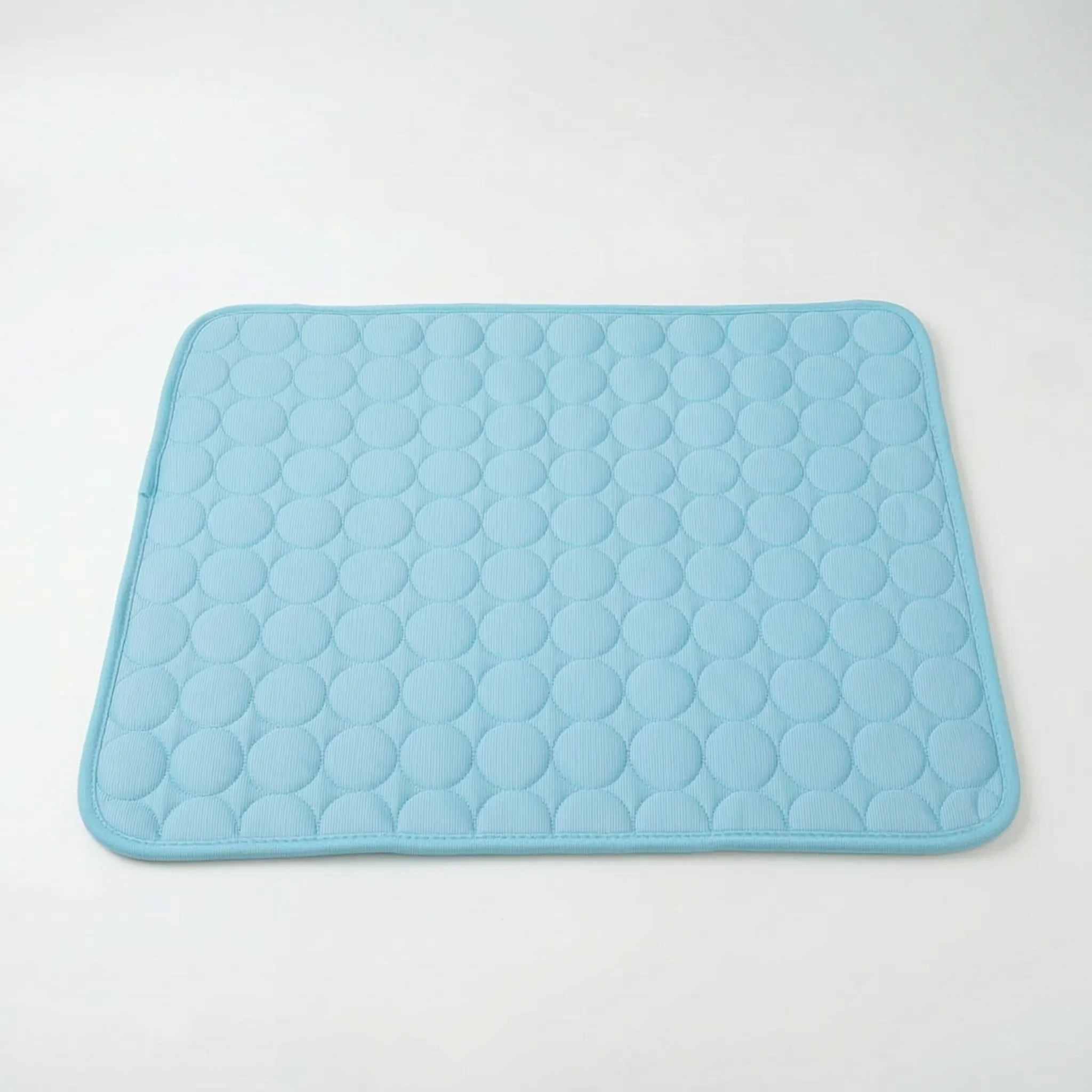 Nordspur | Frigori Rectangular Cool-Touch Pet Resting Mat