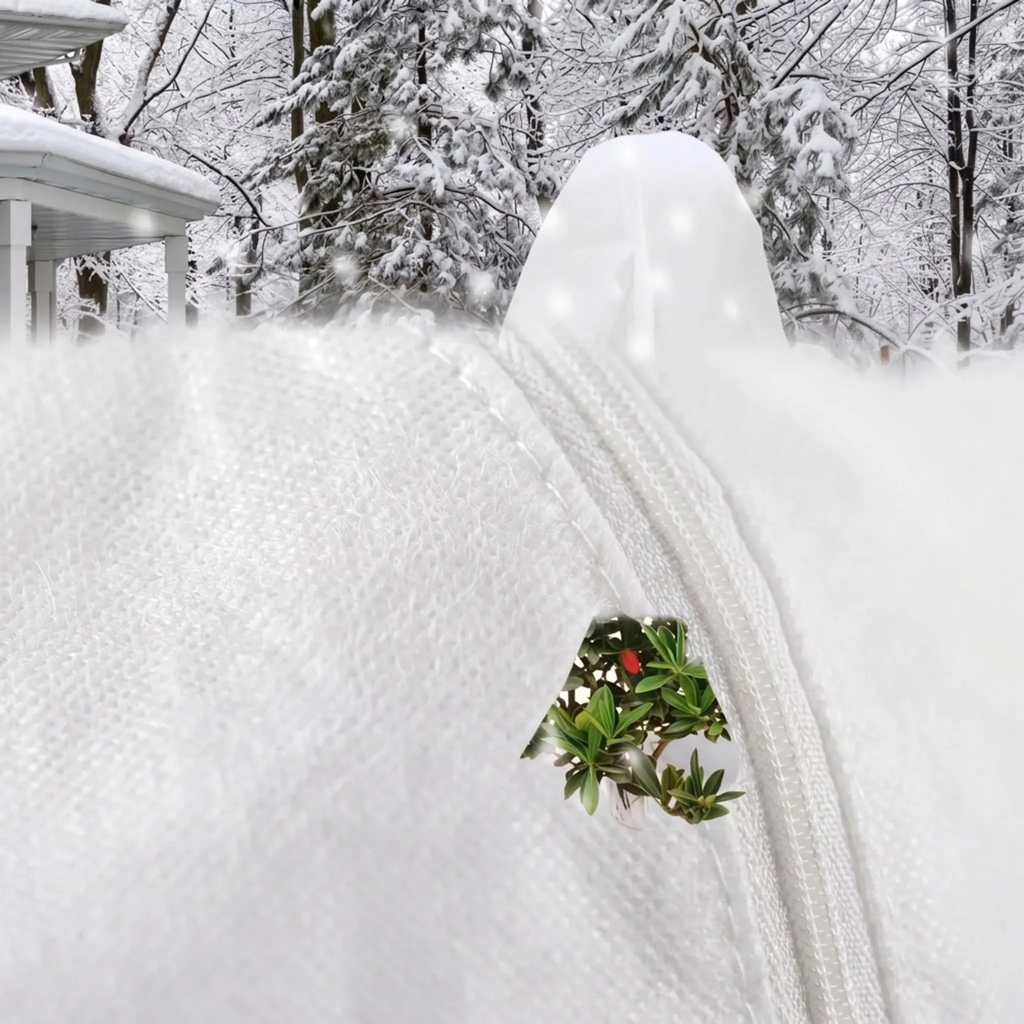 Nordspur | Frostika Zipped Outdoor Winter Plant Cover