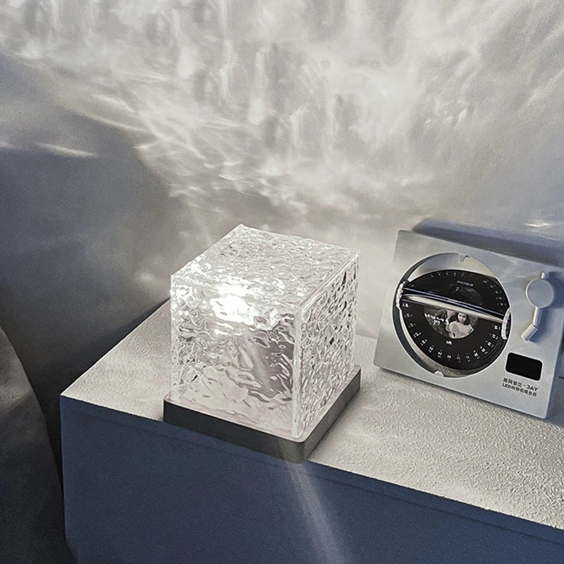 Nordspur | Glimmera Cube-Shaped Table Night Light Projector
