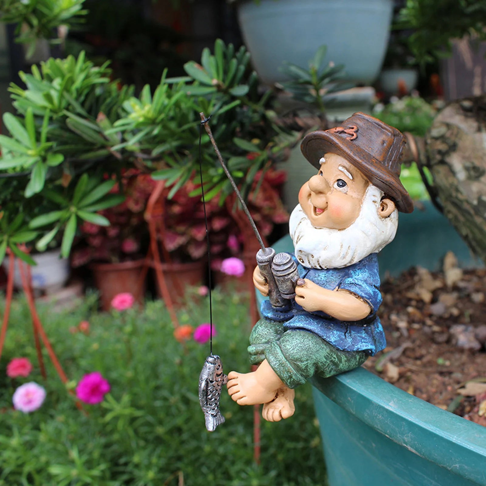 Nordspur | Gnombler Seated Fishing Gnome Garden Statue