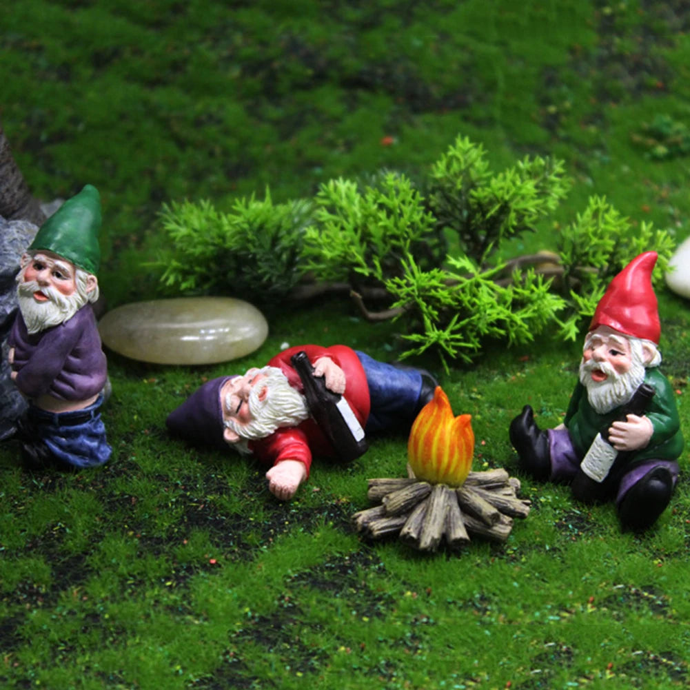 Nordspur | Gnomblr Humorous Miniature Gnome Figurine Set