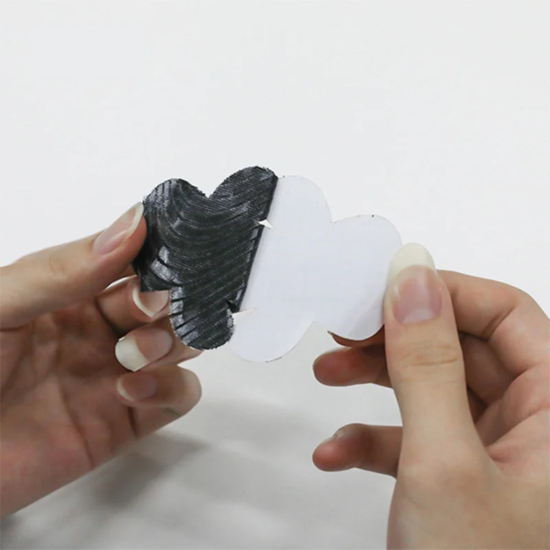 Nordspur | Grippia Paw Shaped Adhesive Indoor Dog Foot Pads
