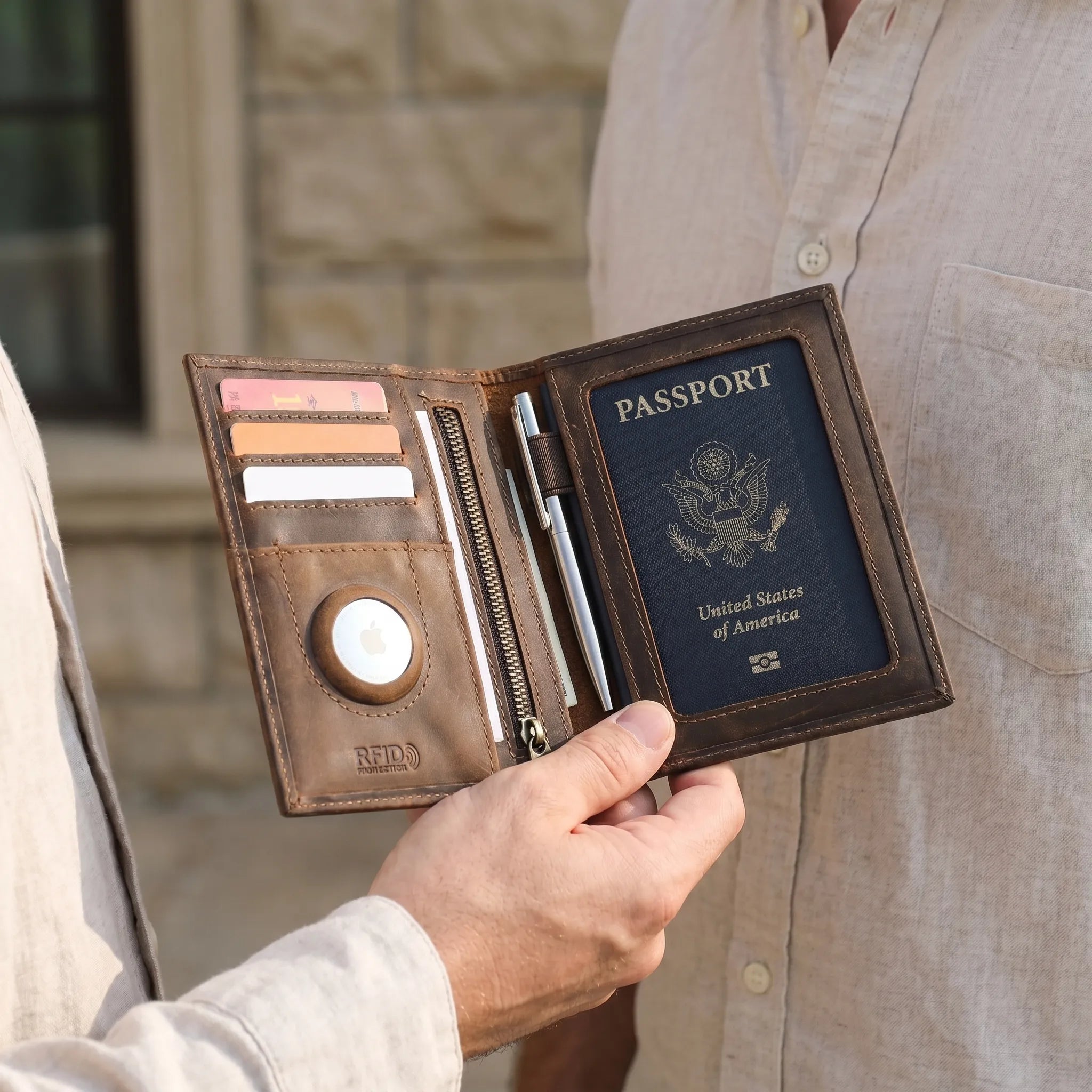 Nordspur | Journio Bi-Fold Travel Document Wallet