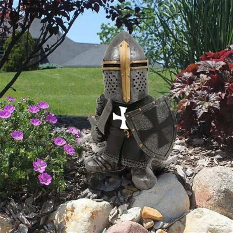 Nordspur | Knightling Miniature Medieval Knight Garden Statue