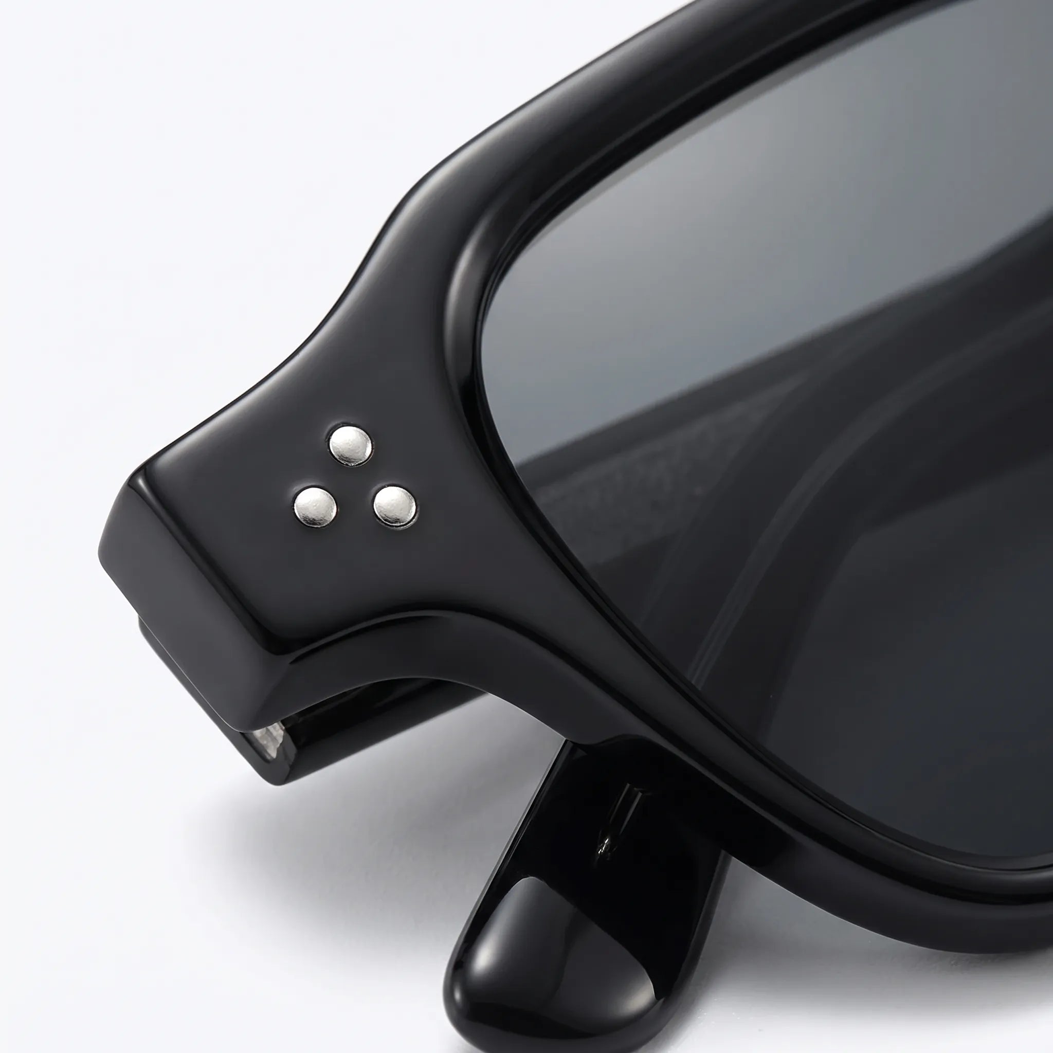Nordspur | Kynell Vintage Inspired Square Frame Sunglasses