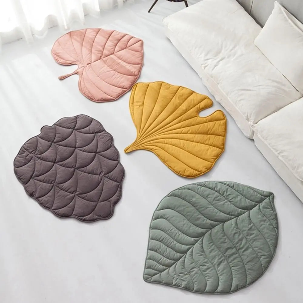Nordspur | Leafpaw Leaf-Shaped Breathable Pet Cooling Mat