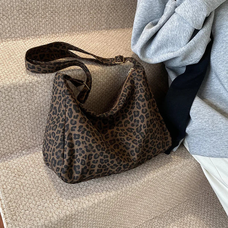Nordspur | Leopelle Large-Capacity Leopard Print Shoulder Bag