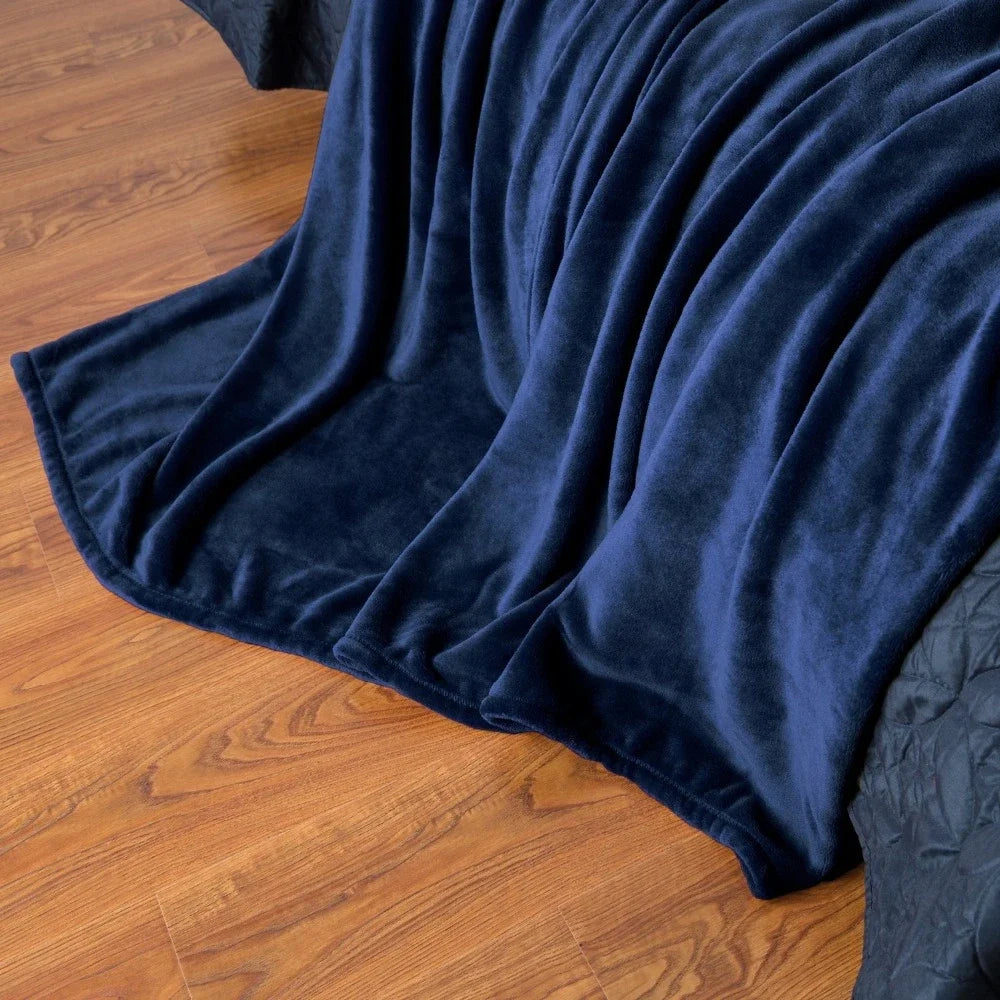 Nordspur | Lightweight Coral Fleece Blanket