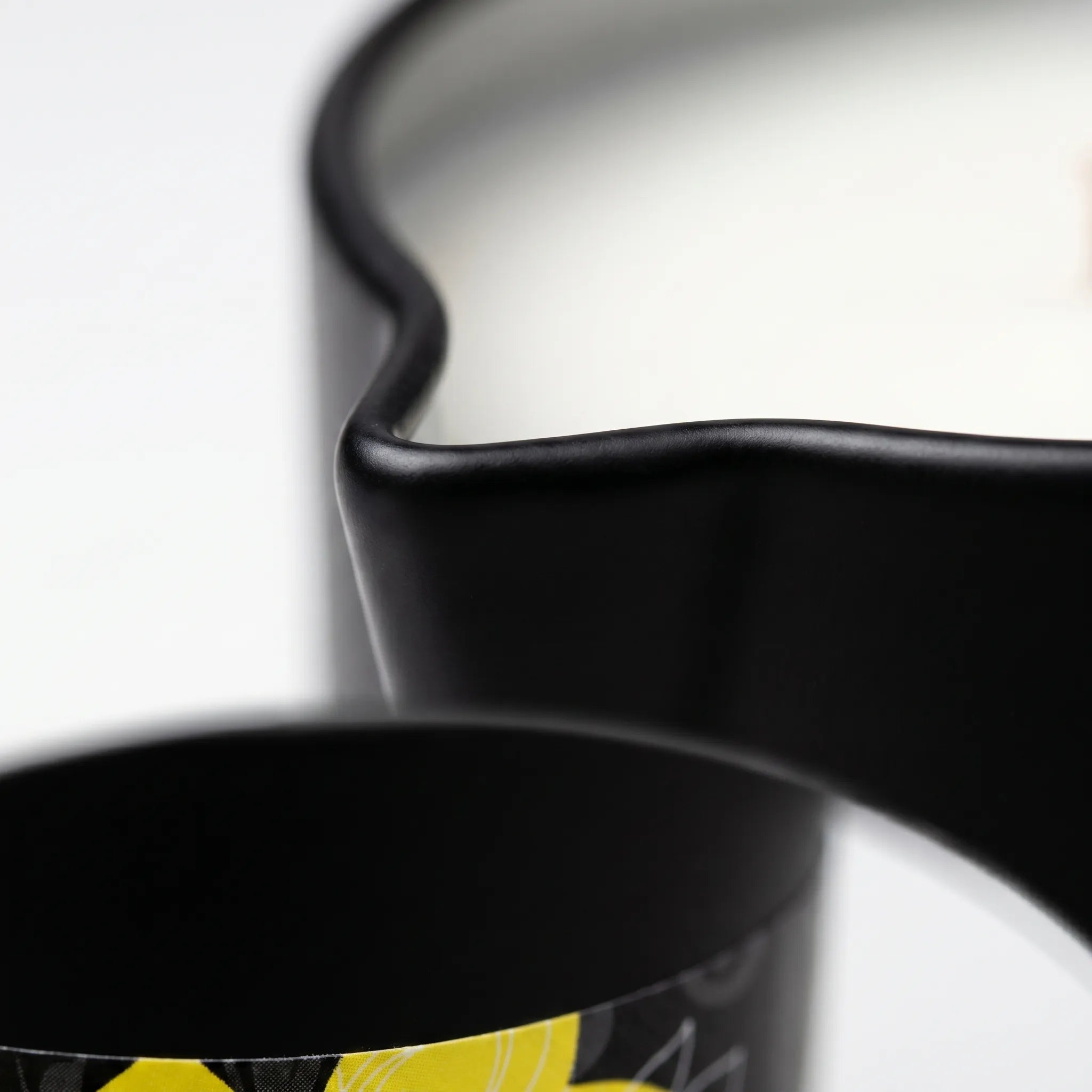 Nordspur | LumiMelt Scented Massage Candle