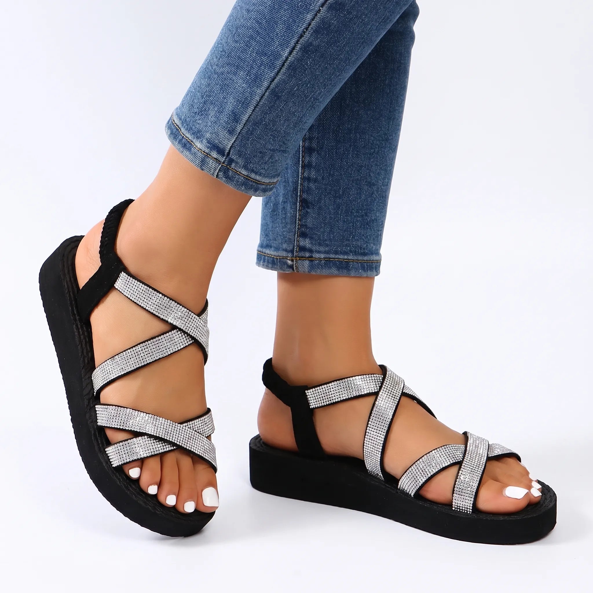 Nordspur | LuminaStrides Strappy Women's Platform Sandals
