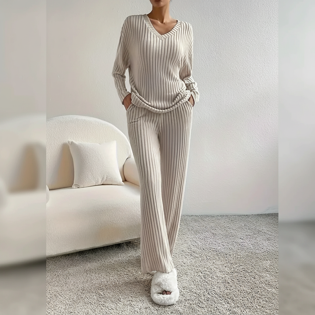 Nordspur | Lunavell Ribbed V Neck Lounge Set