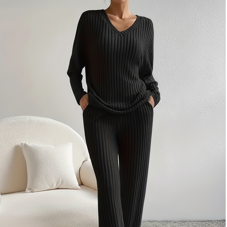 Nordspur | Lunavell Ribbed V Neck Lounge Set