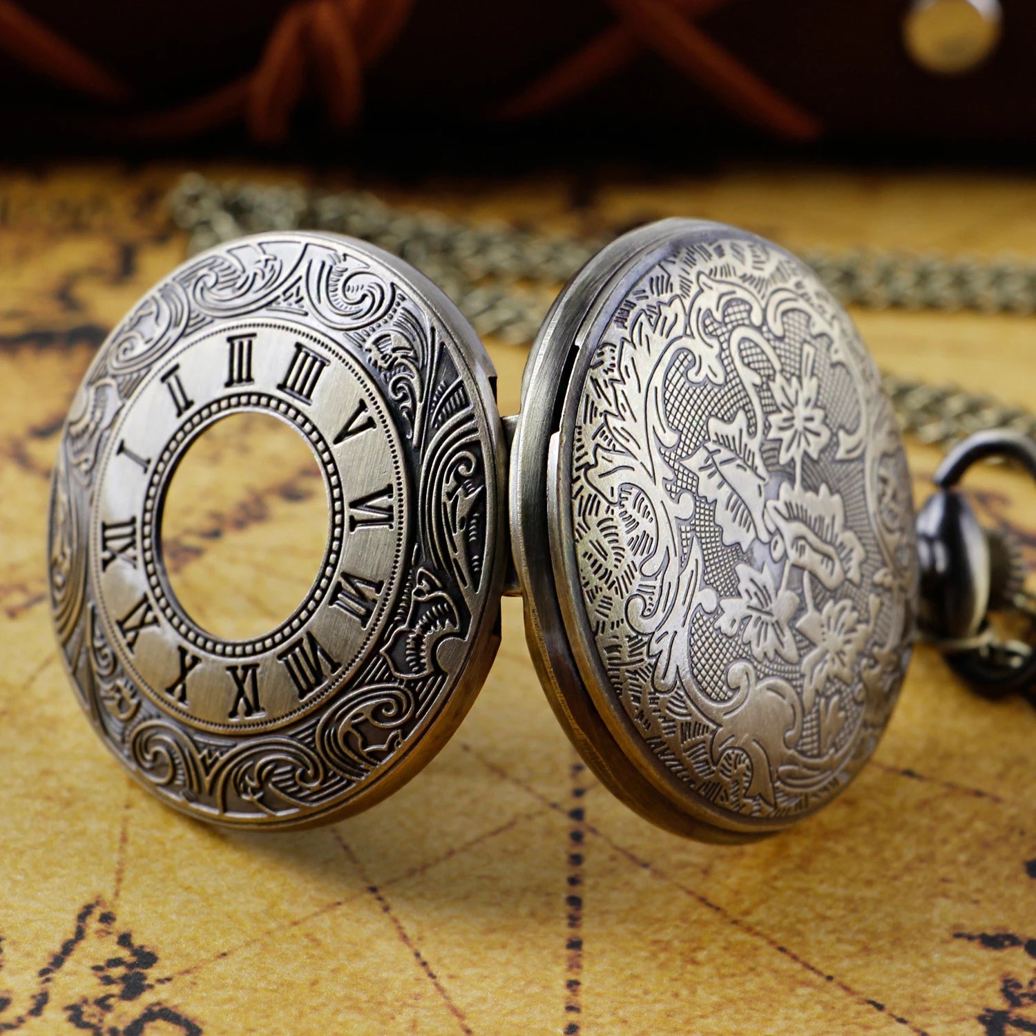 Nordspur | Lunivault Vintage Pocket Watch Pendant