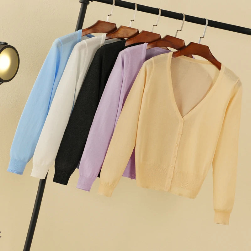 Nordspur | Luvette Cropped V Neck Cardigan