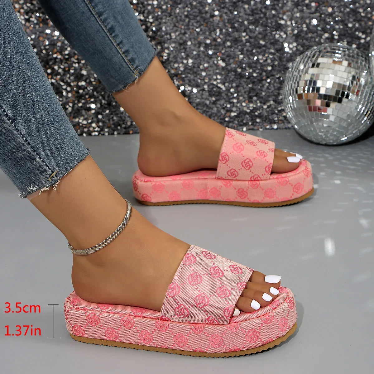 Nordspur | Motivira Patterned Flat Slide Sandals