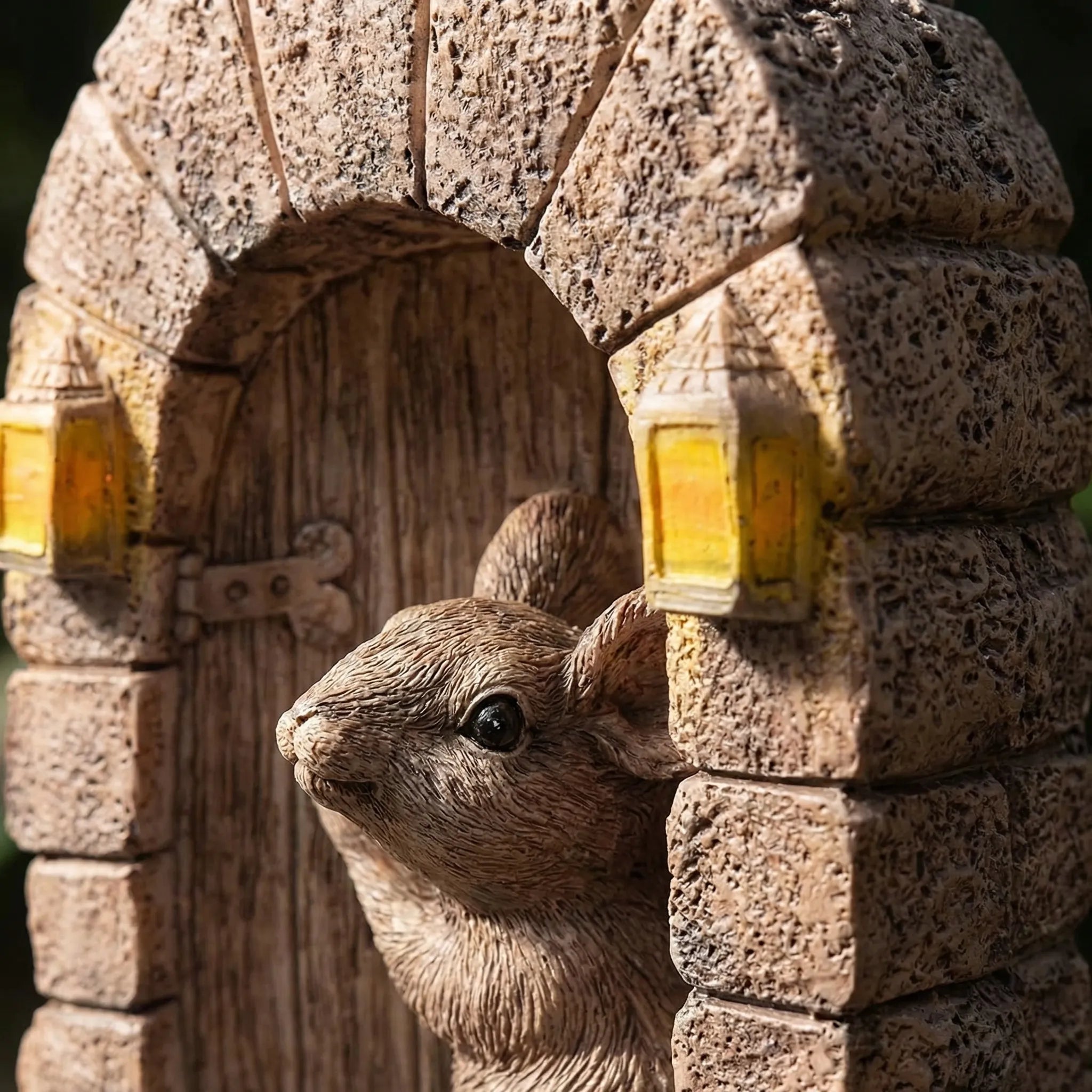 Nordspur | Mouswick Miniature Mouse Archway Garden Statue