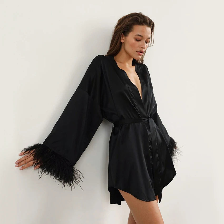 Nordspur | Noctelle Short Wrap Robe With Feather Trim
