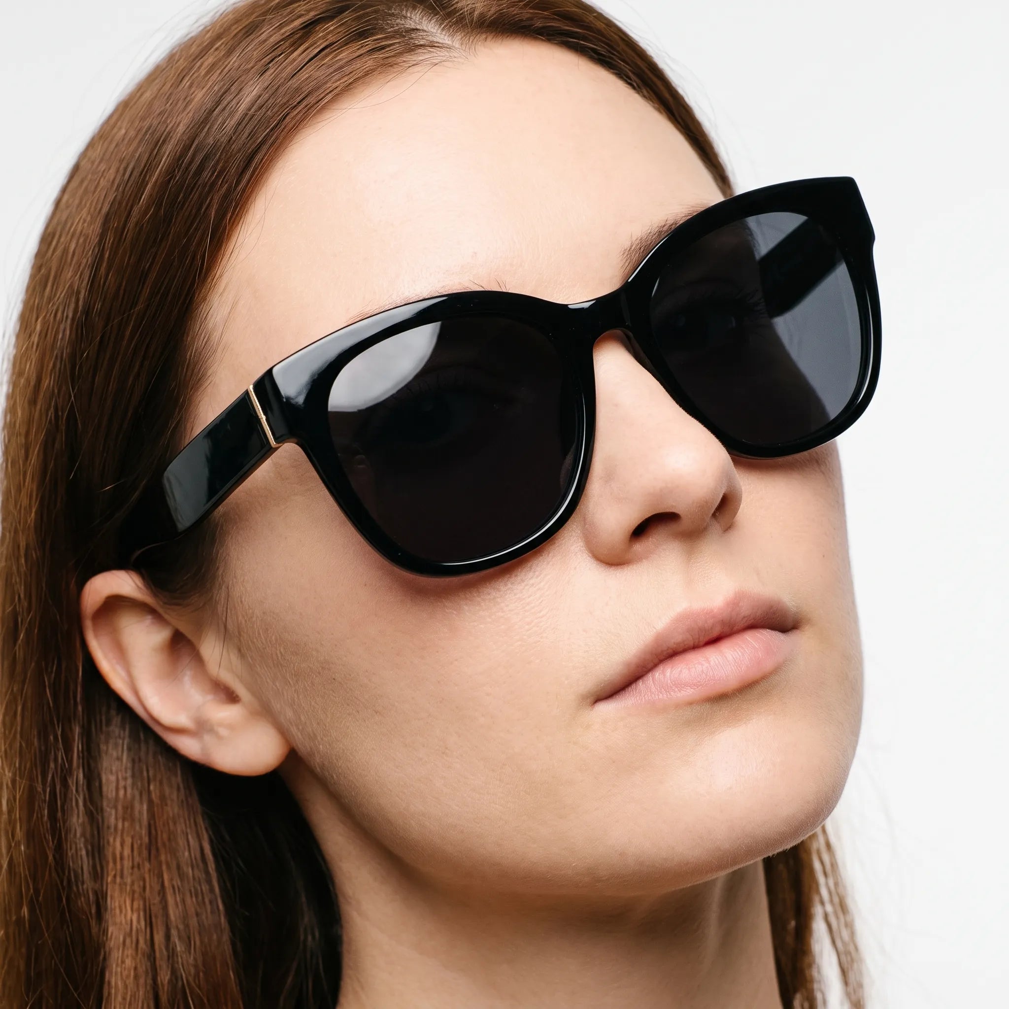 Nordspur | Oculia Oversized Cat-Eye Polarised Women Sunglasses