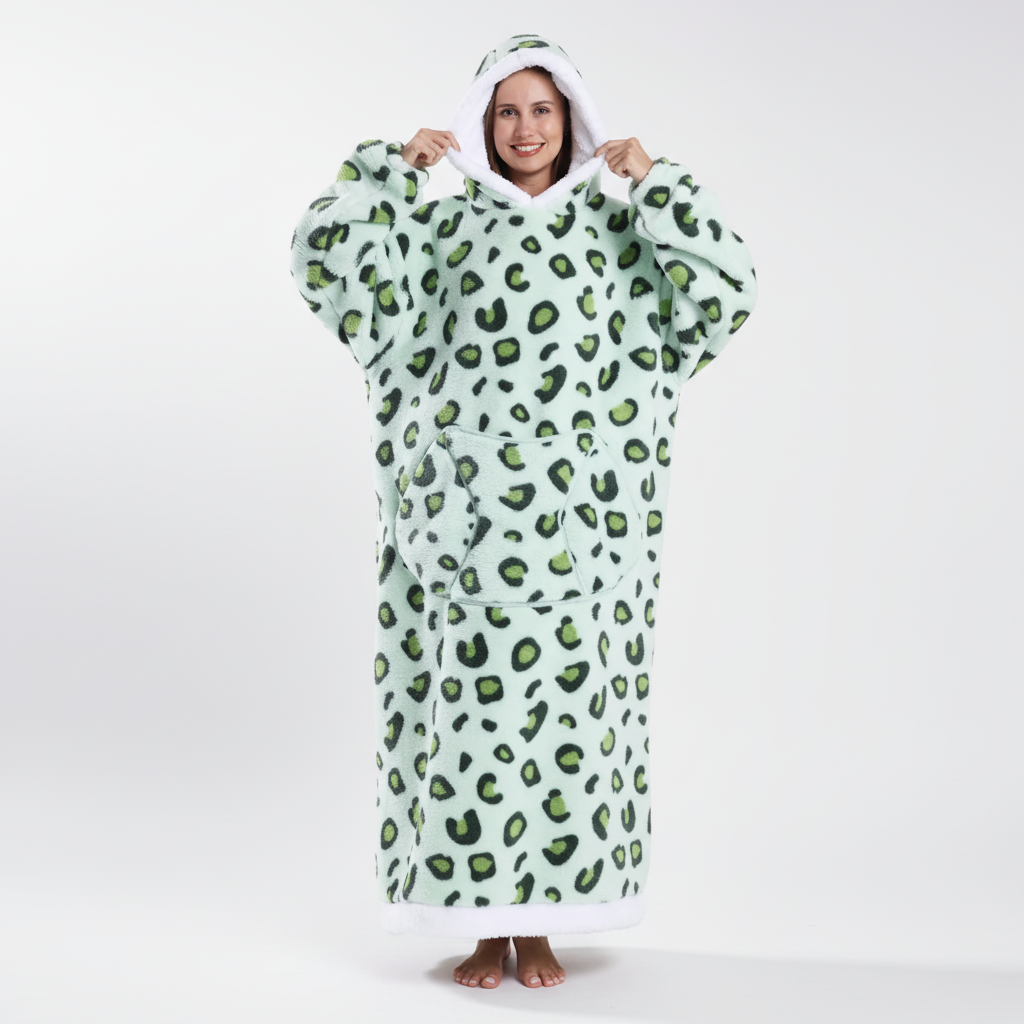 Nordspur | Oversized Fleece Wearable Blanket