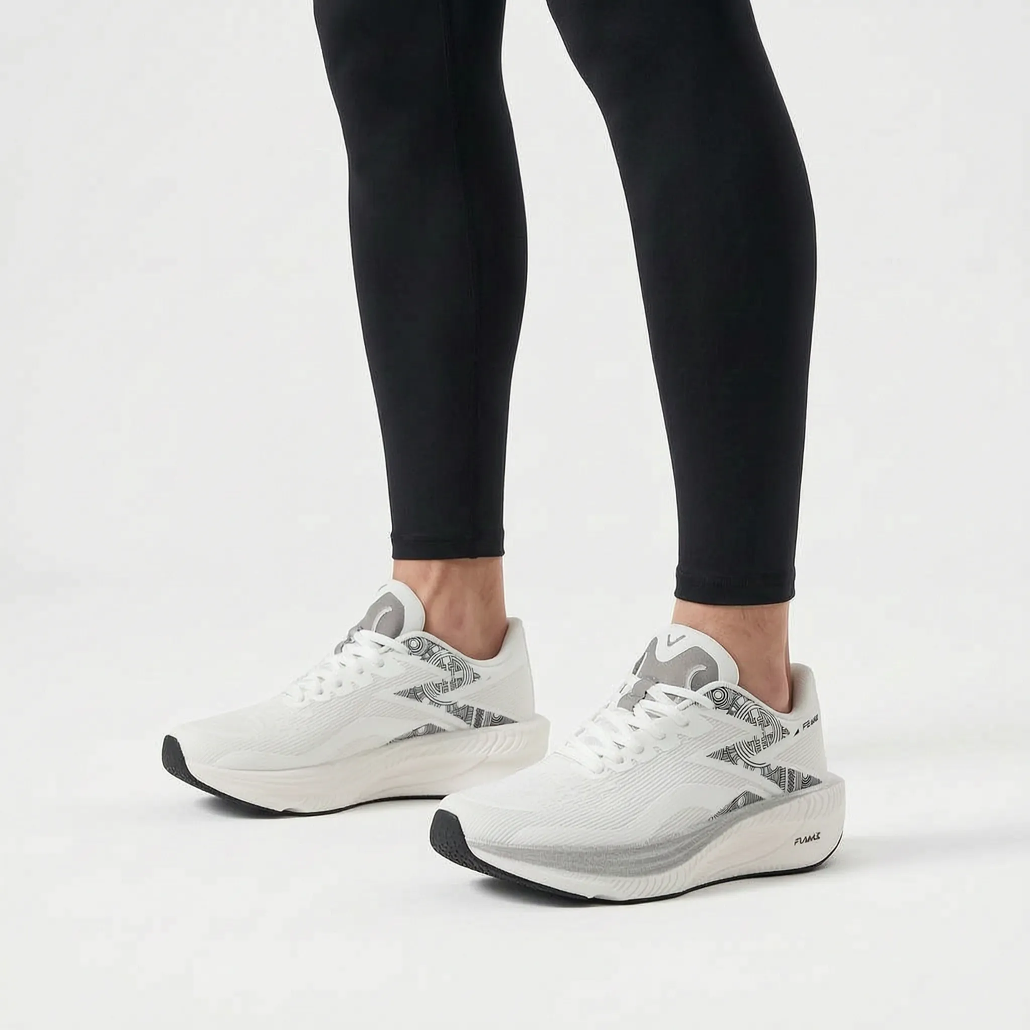 Nordspur | PaceCore Breathable Carbon Plate Running Shoes