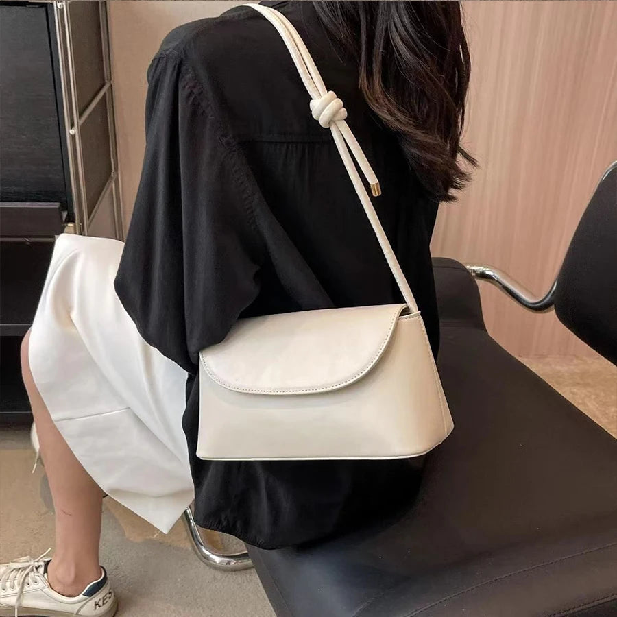 Nordspur | Pariselle Compact Square Flap-Closure Bag