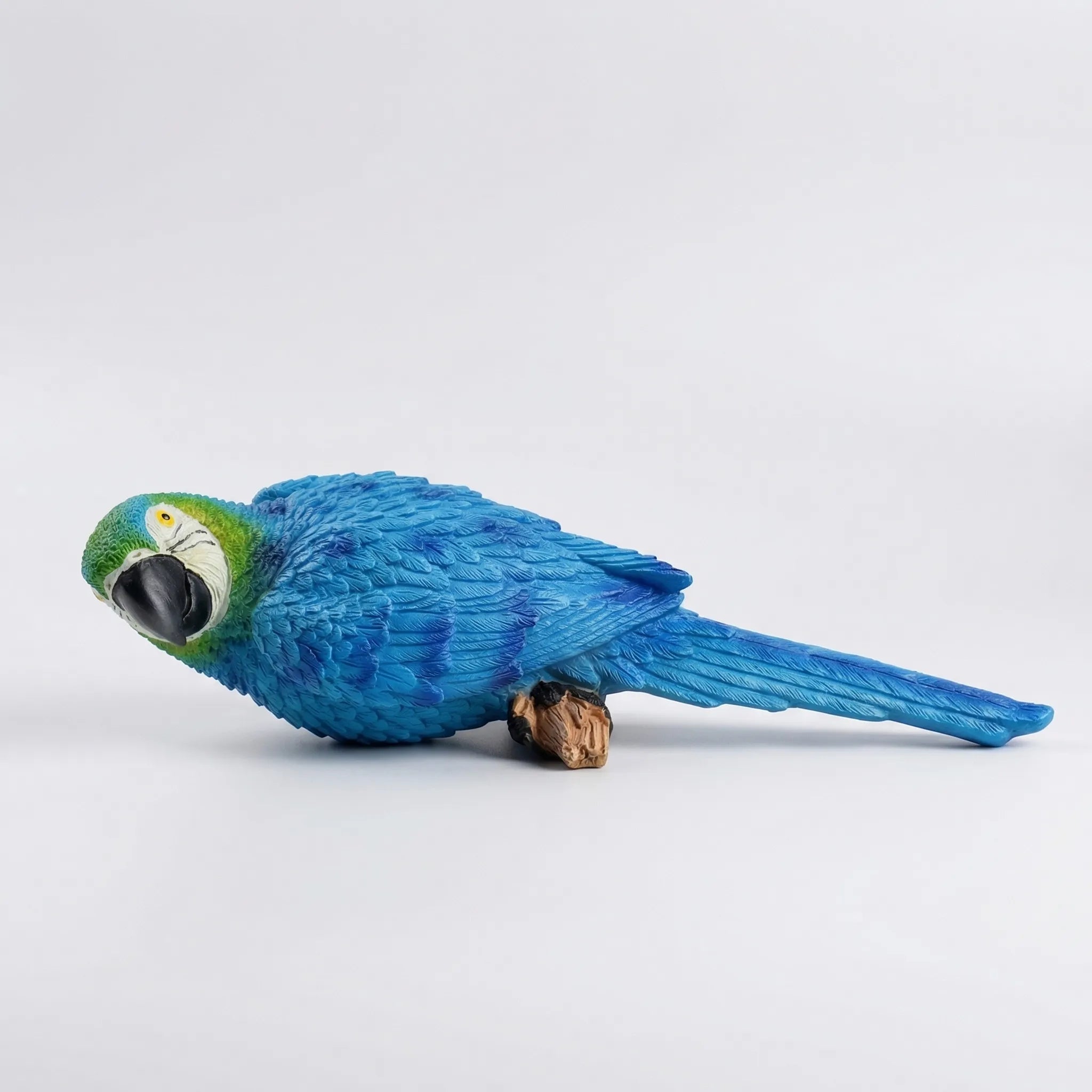 Nordspur | Perchlow Wall-Mounted Macaw Sculpture Pair