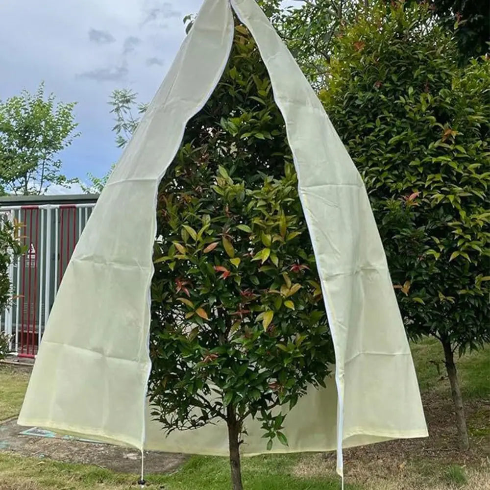 Nordspur | PlantGuard Zip-Up Winter Plant Cover