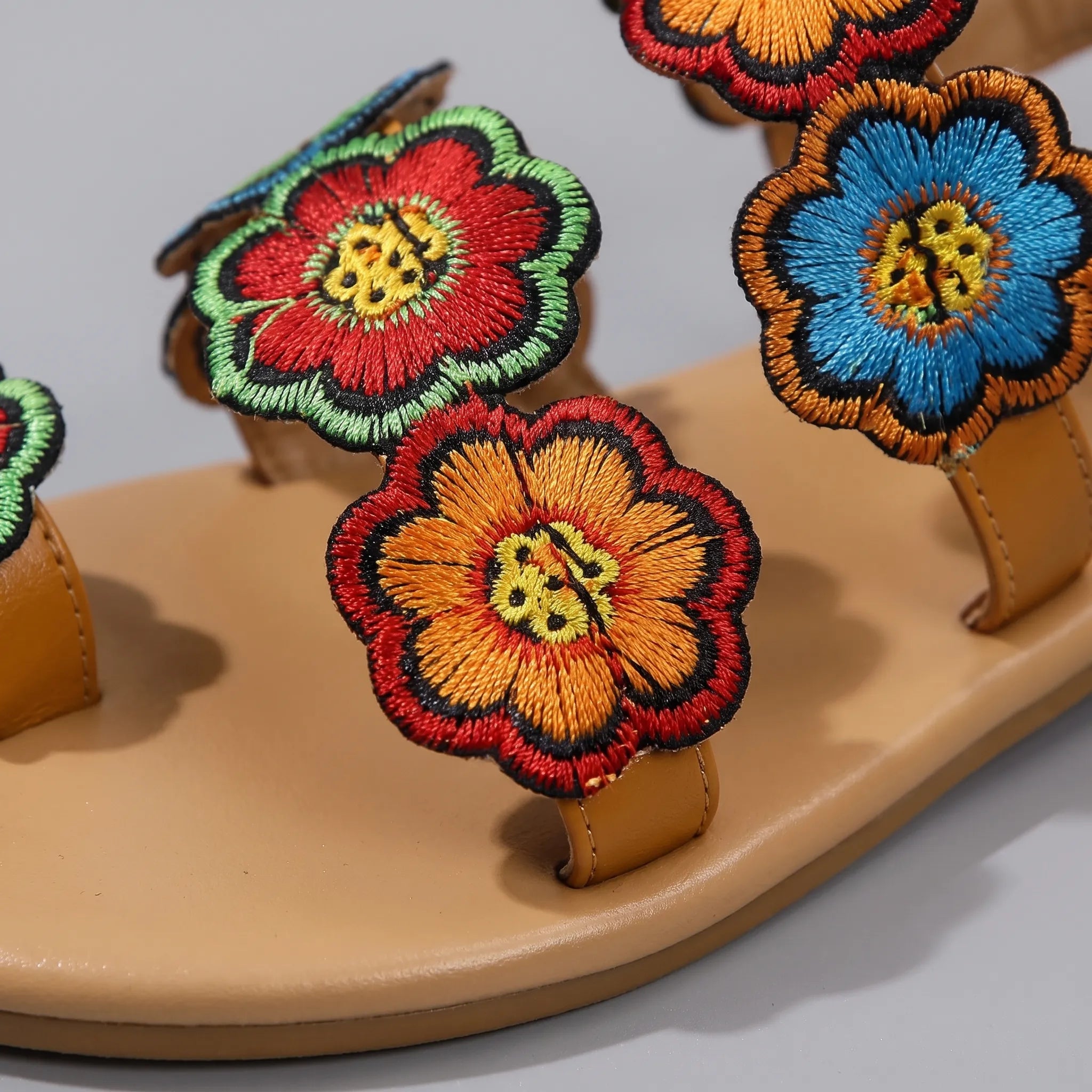 Nordspur | PlumeWalk Embroidered Strappy Flat Sandals