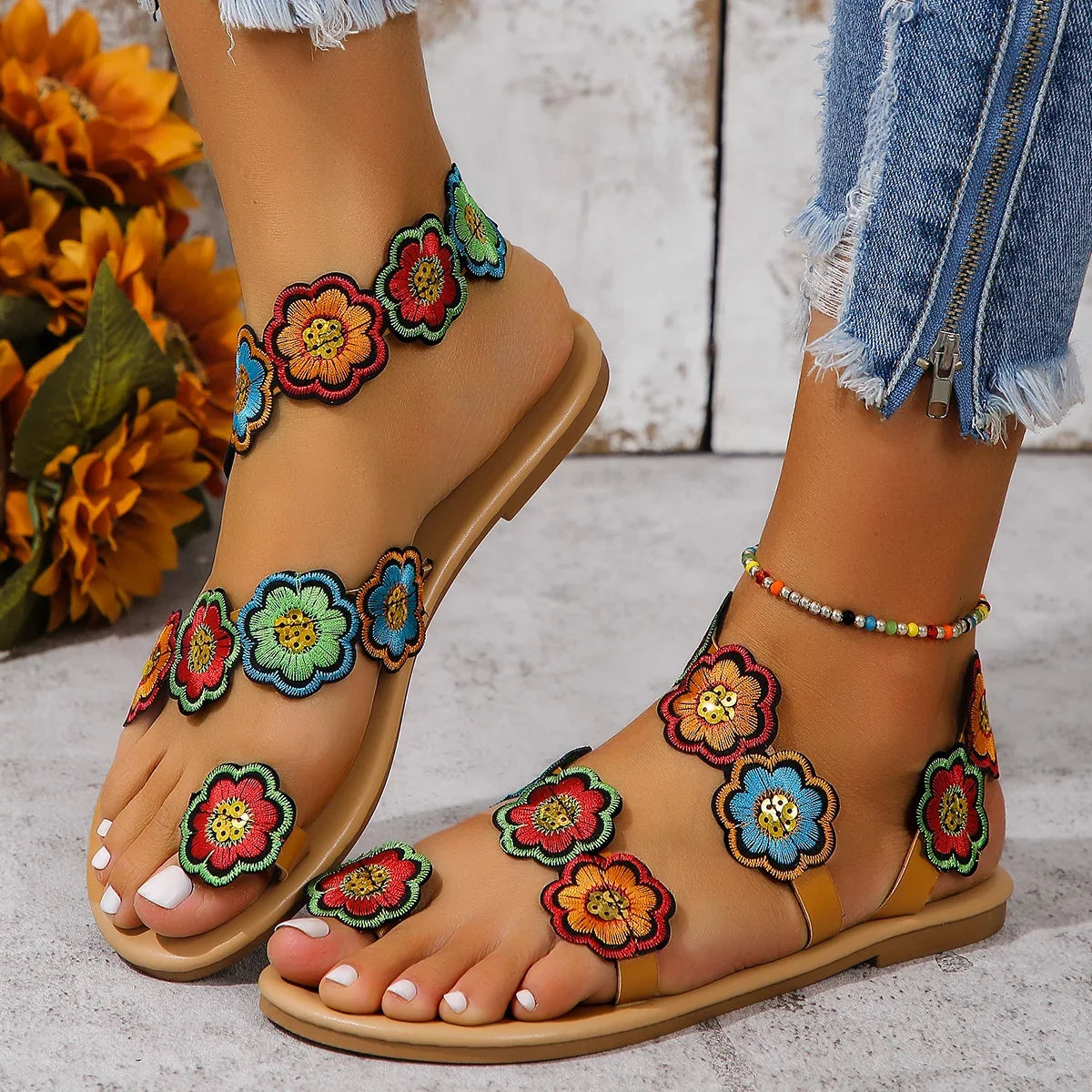 Nordspur | PlumeWalk Embroidered Strappy Flat Sandals