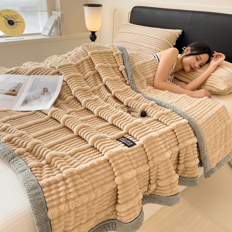 Nordspur | Plushora Striped Plush Throw Blanket