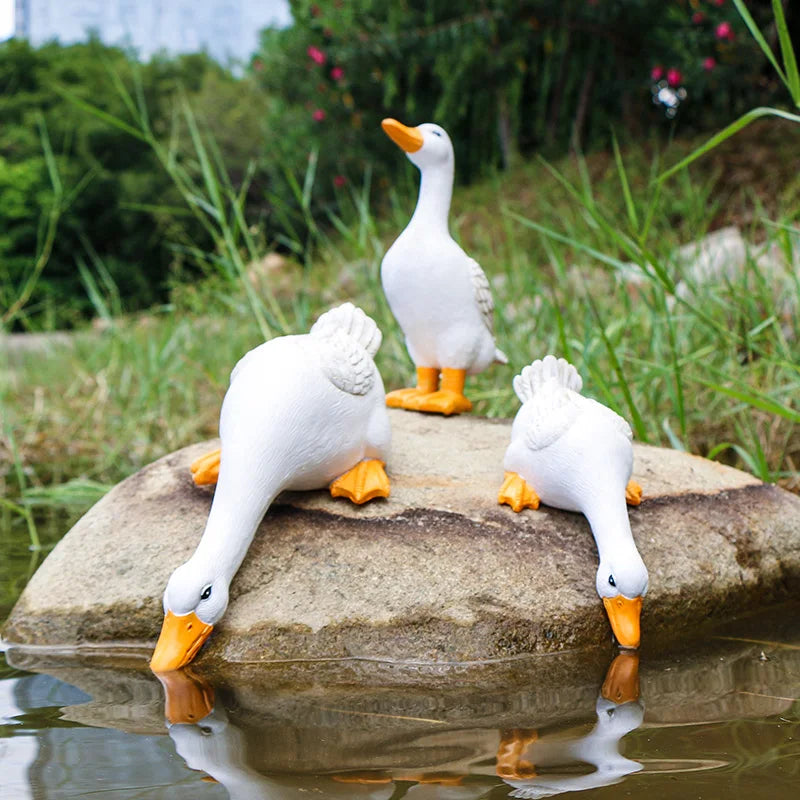 Nordspur | Quacksley Realistic Goose Figurine Set