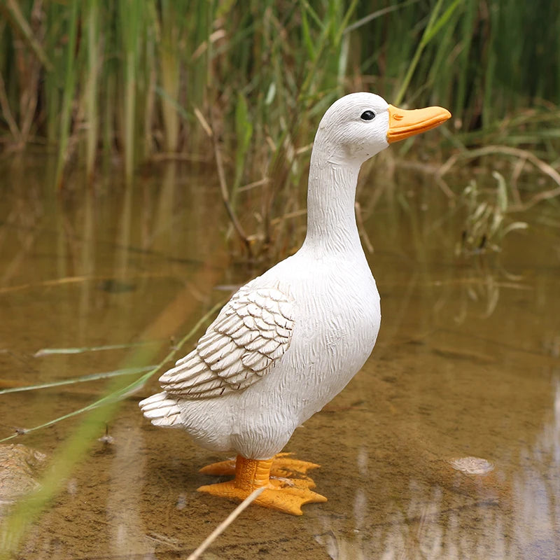 Nordspur | Quacksley Realistic Goose Figurine Set