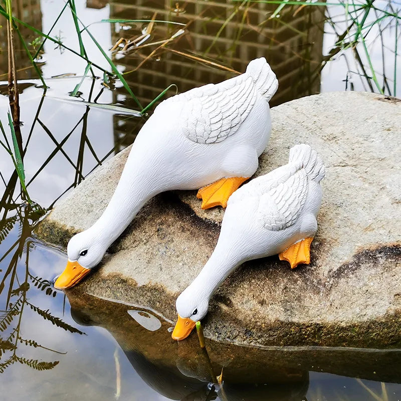 Nordspur | Quacksley Realistic Goose Figurine Set
