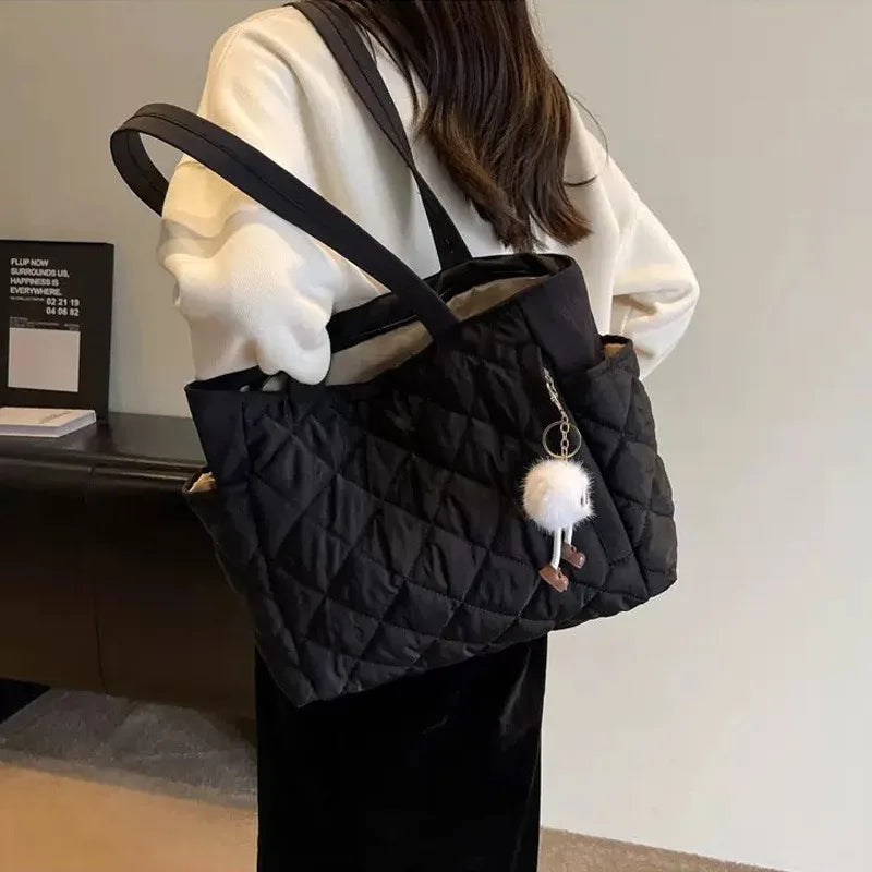 Nordspur | Quillavy Quilted Diamond-Pattern Tote Bag