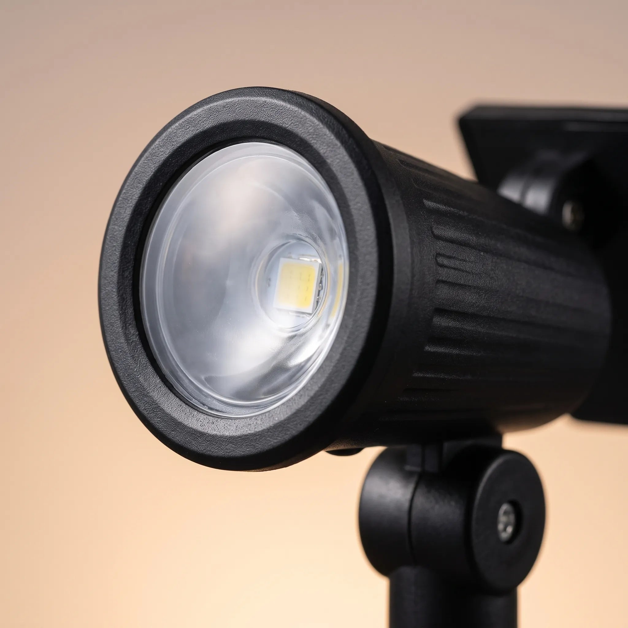 Nordspur | Raylux Curved Outdoor Pathway Light
