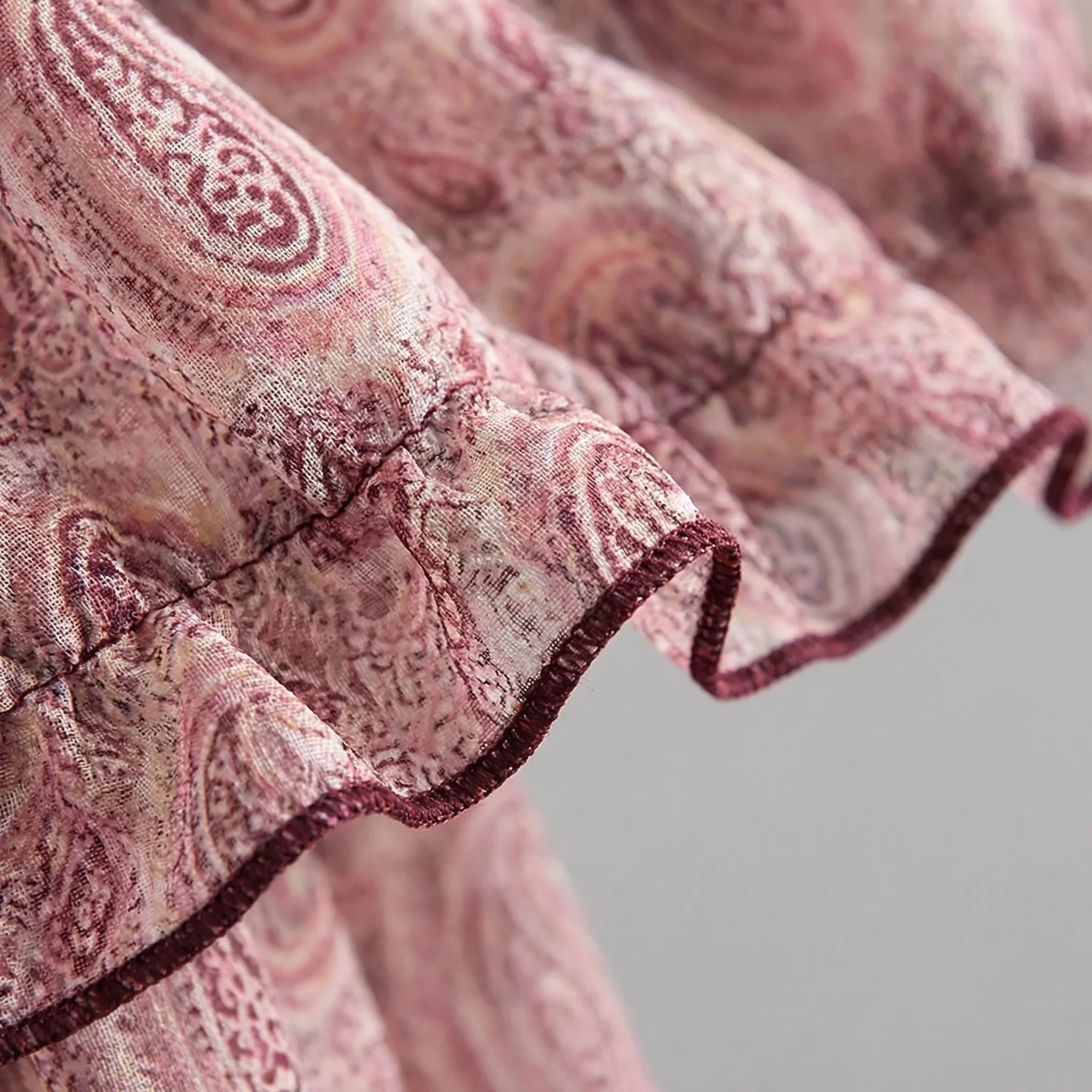 Nordspur | Ruffara Vintage Paisley Print Midi Dress