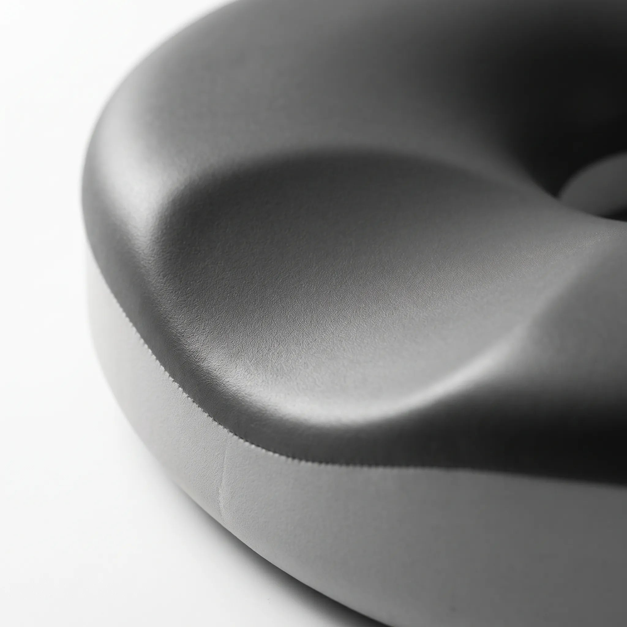 Nordspur | Sedenna Contoured Structured Doughnut Cushion