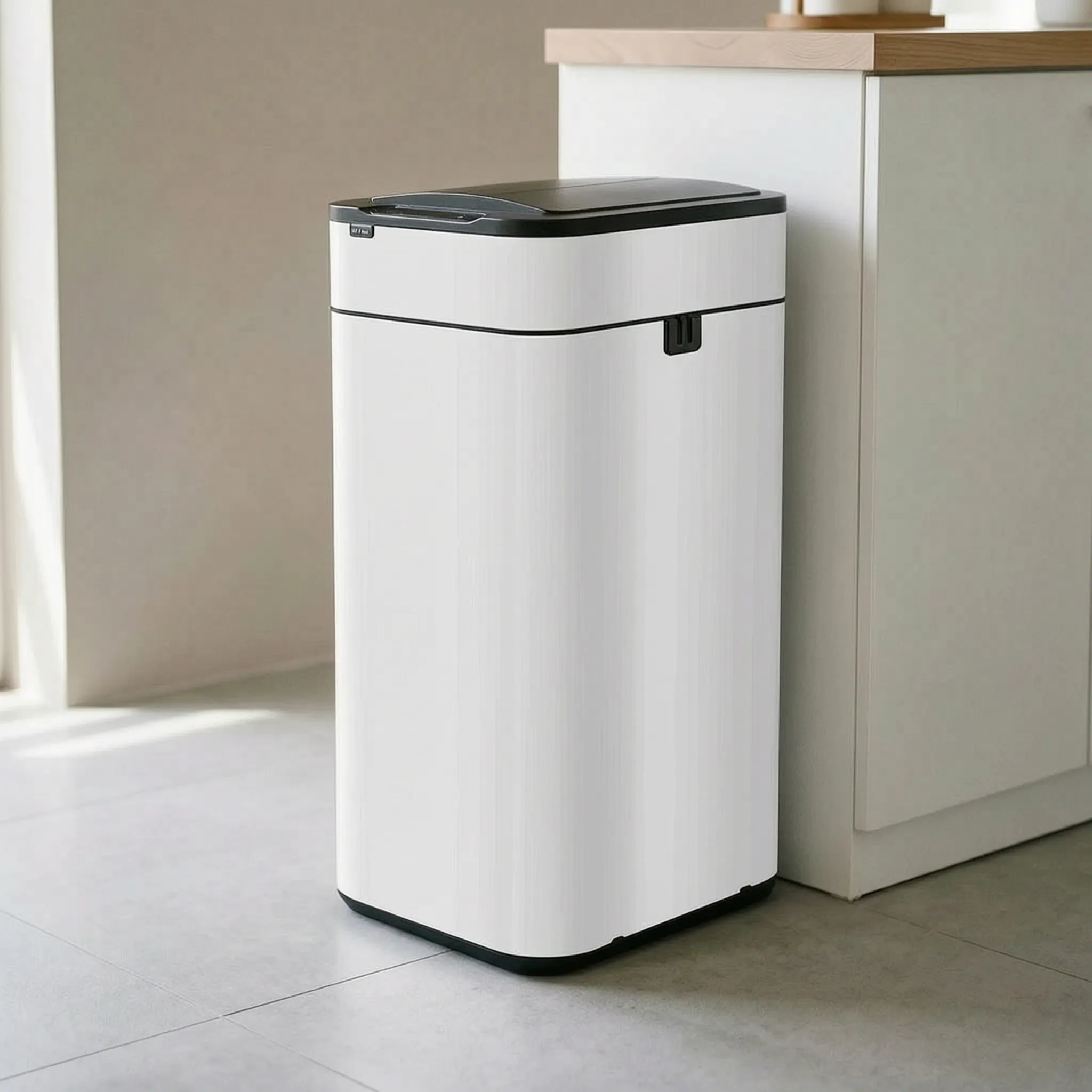 Nordspur | Sensio Rectangular Touchless Sensor Bin