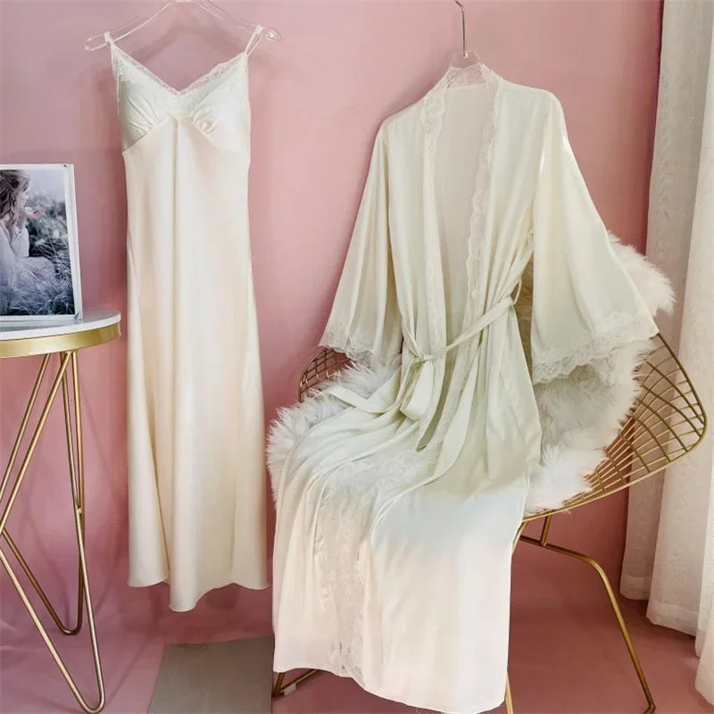 Nordspur | Serelume Long Lace Trimmed Robe Set