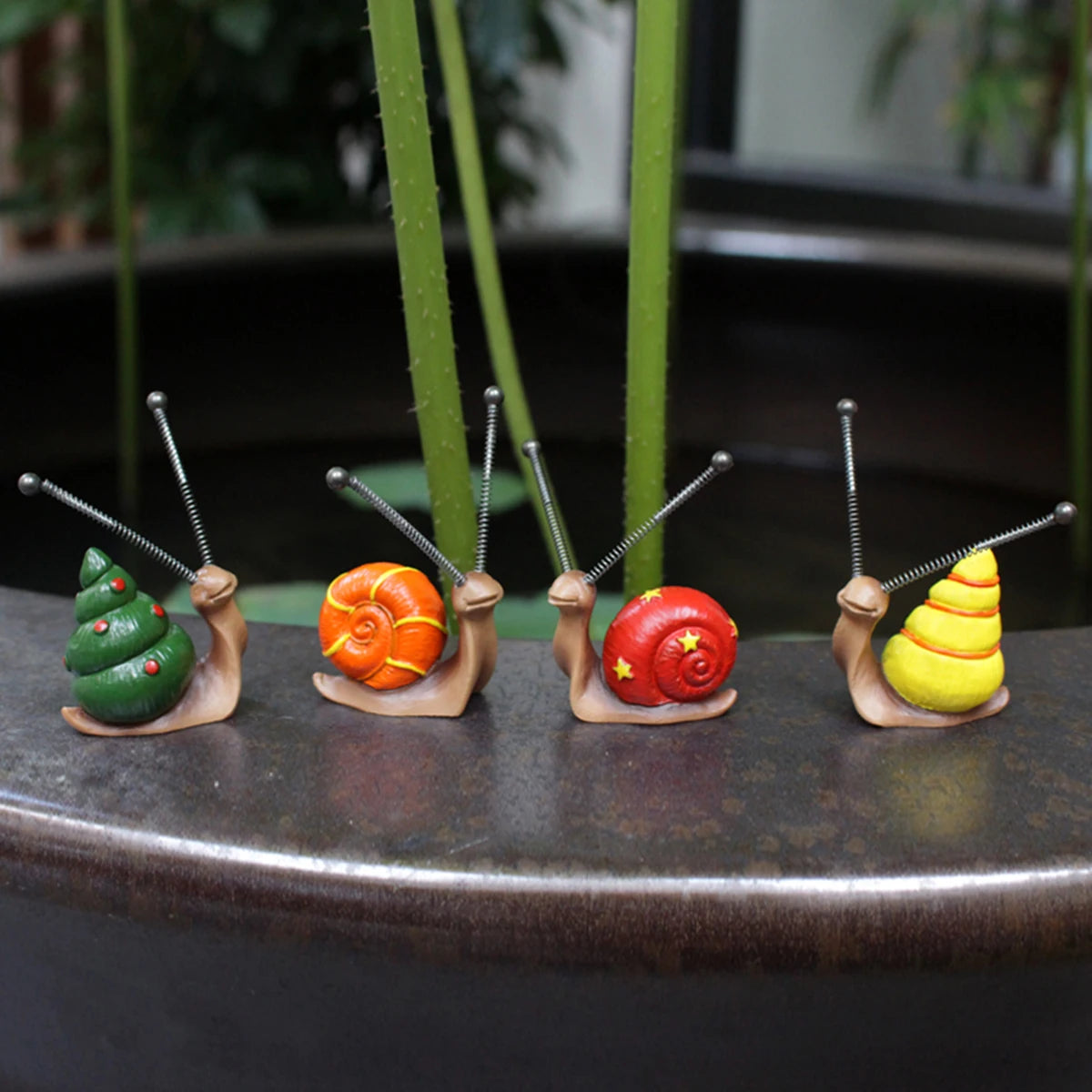 Nordspur | Snailique Miniature Hand-Painted Snail Figurine Set