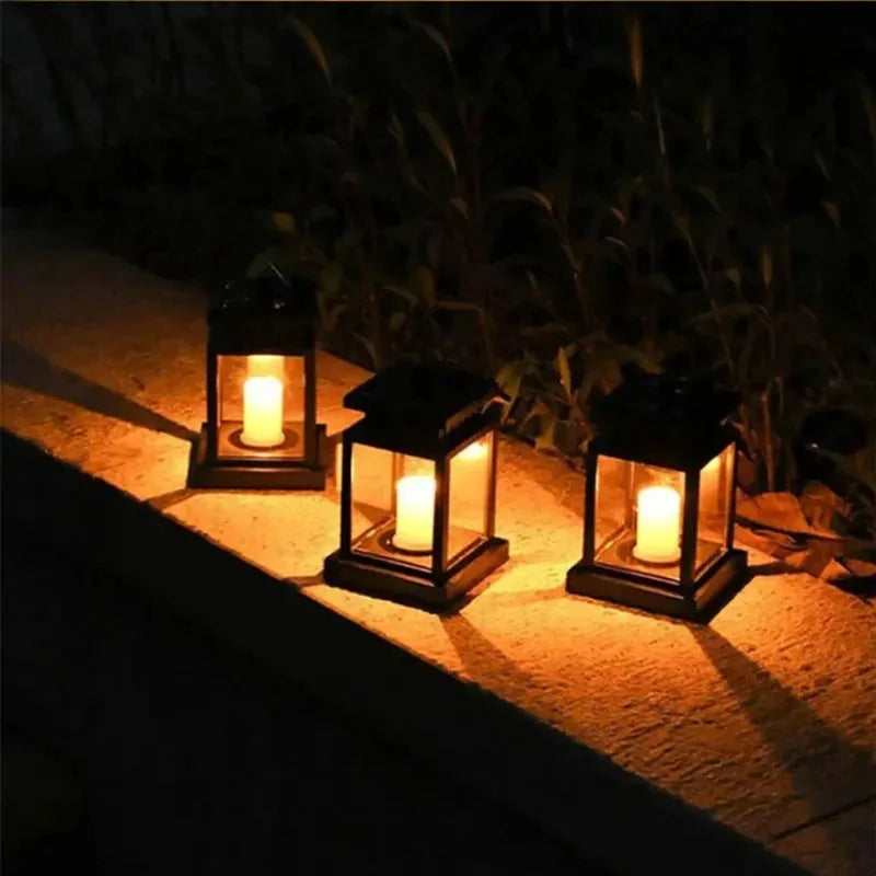 Nordspur | Solantique Solar-Powered Decorative Garden Lantern