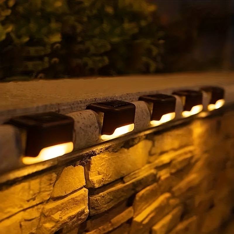 Nordspur | Solar Powered Outdoor Wall Light