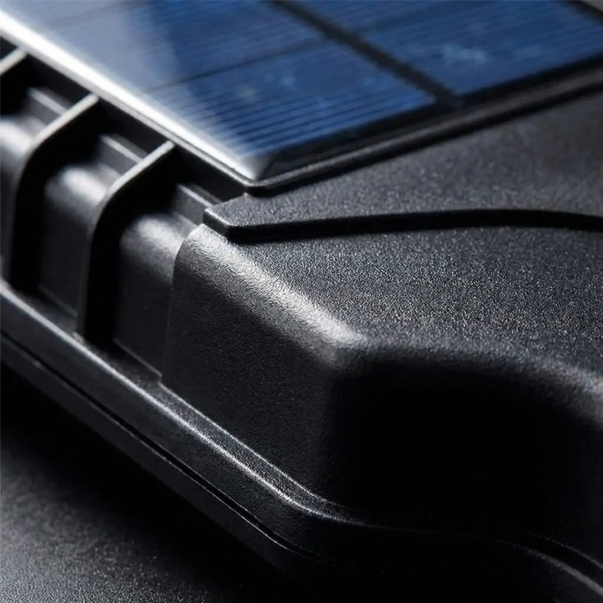 Nordspur | Solarvex Solar-Powered Outdoor LED Wall Light
