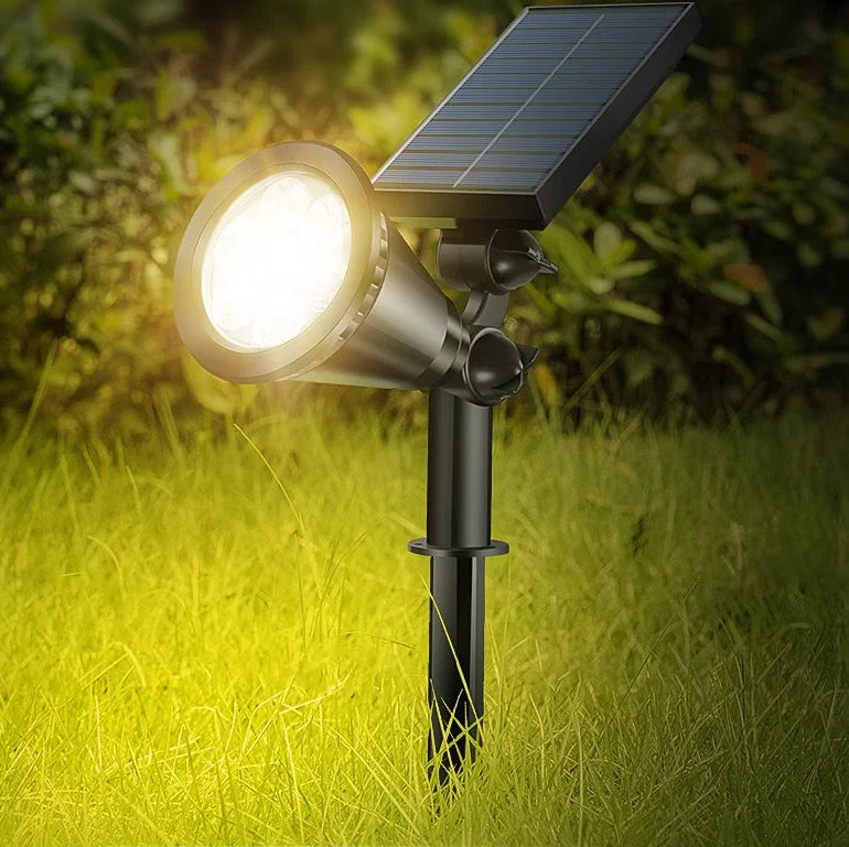 Nordspur | Solflare Outdoor Solar Powered Spotlight