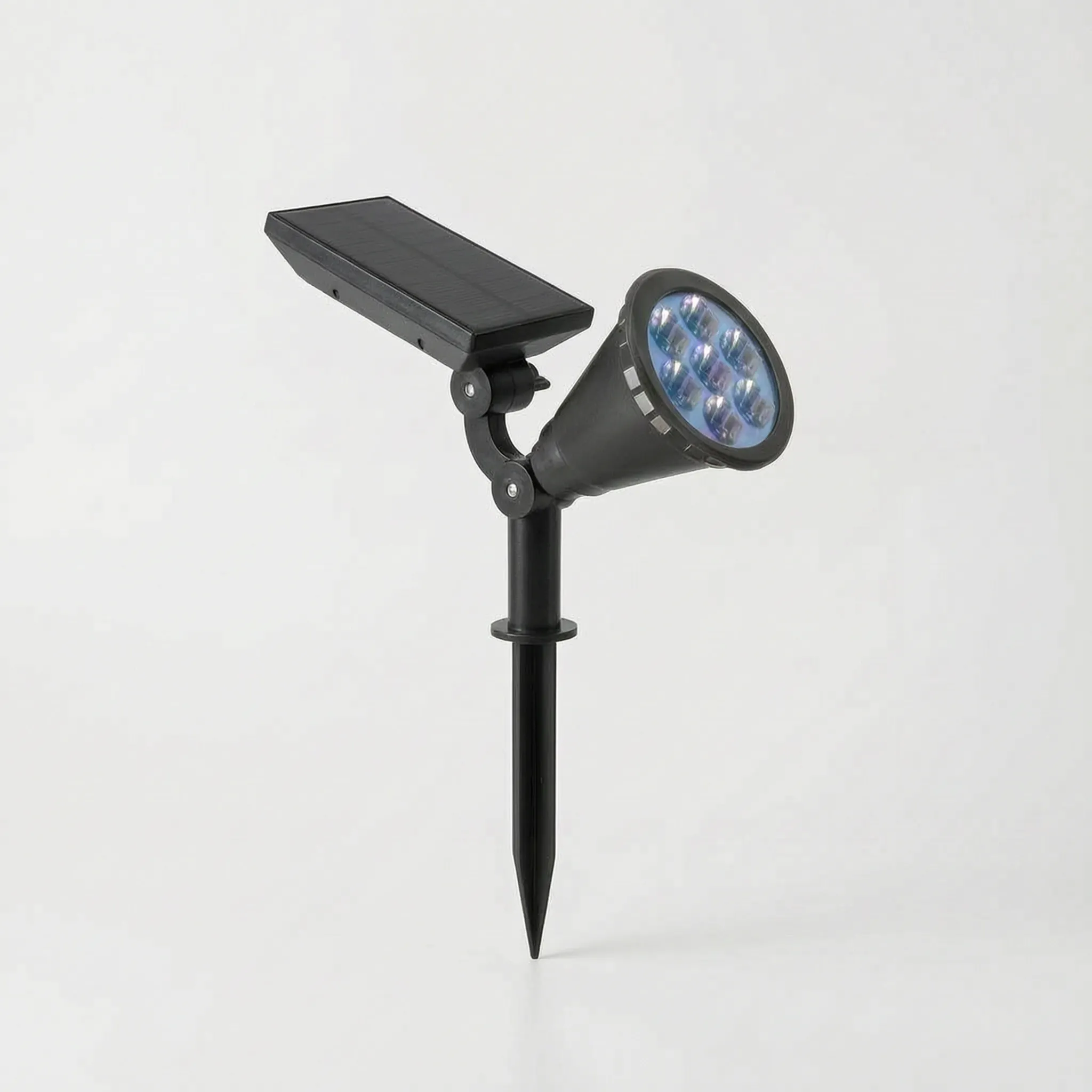 Nordspur | Solflare Outdoor Solar Powered Spotlight