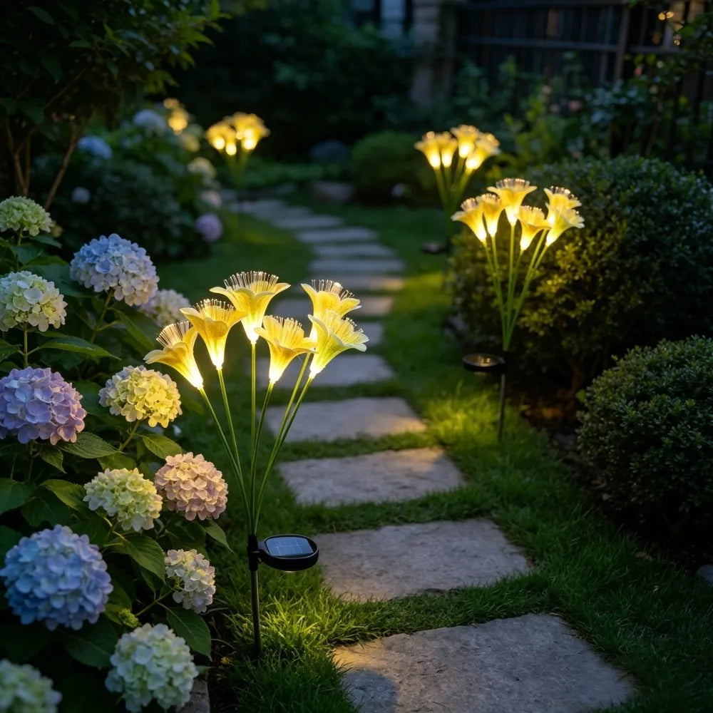 Nordspur | Solpetal Floral Shaped Solar Garden Stake Lights