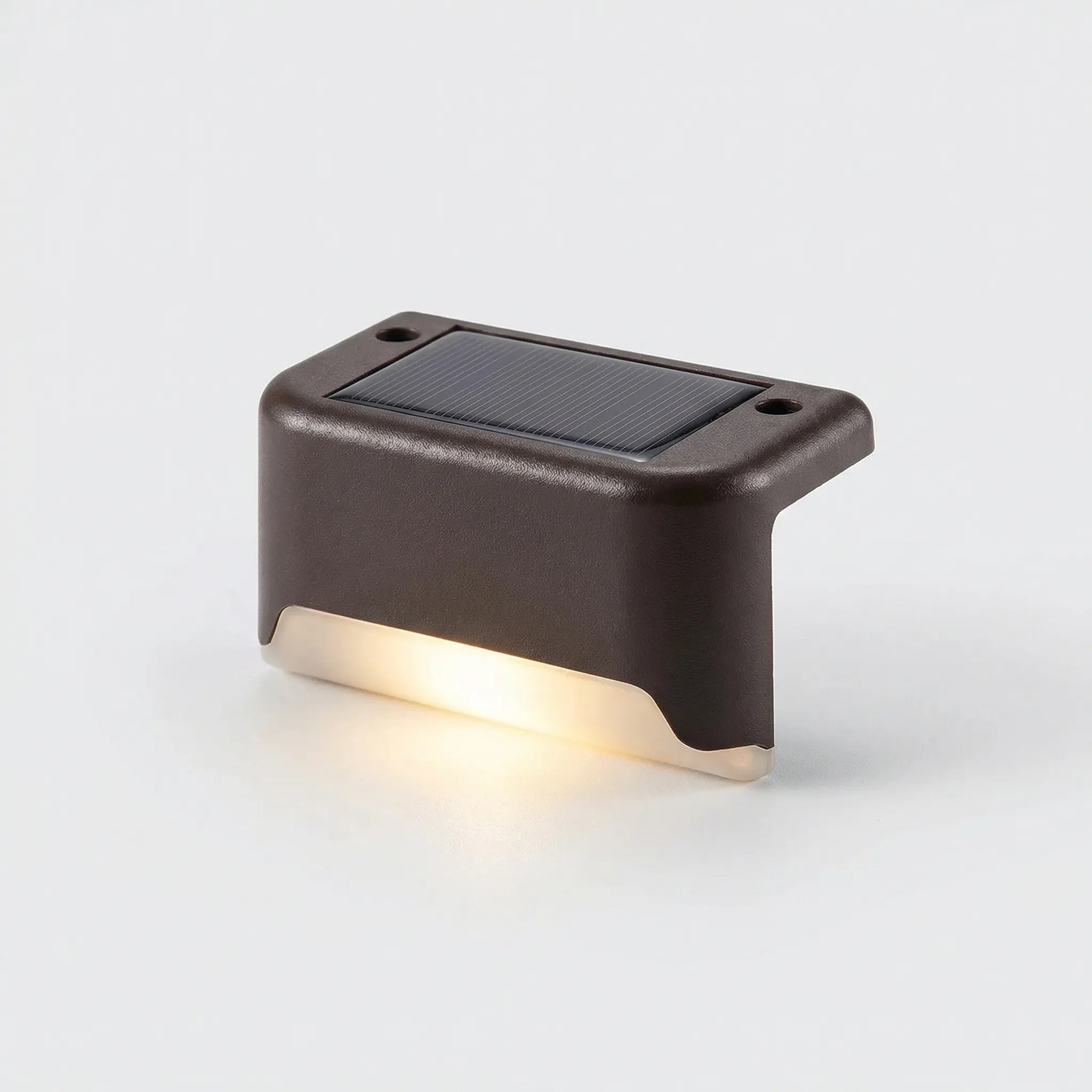 Nordspur | Soluxe Solar-Powered Outdoor Step Lamp